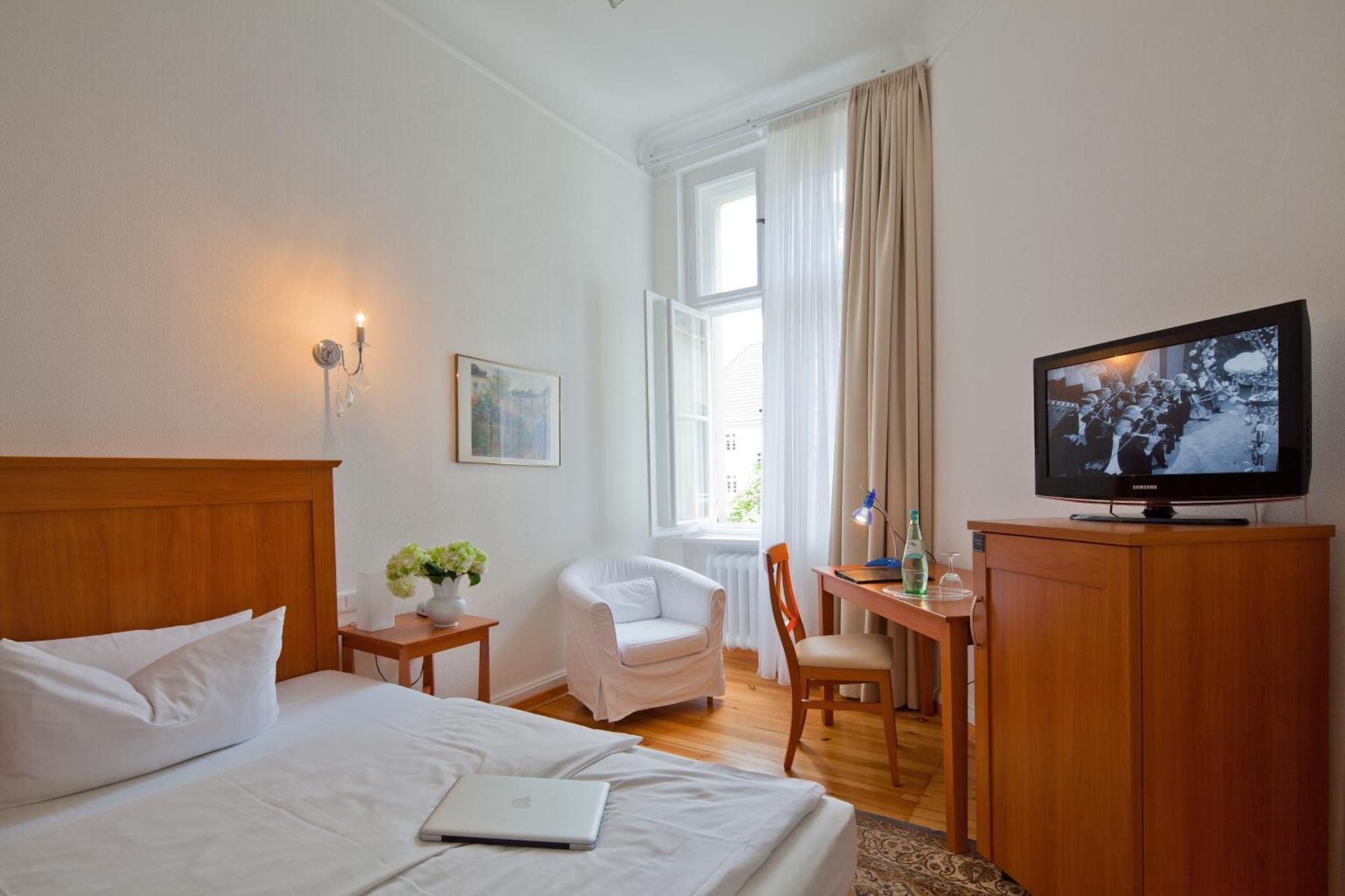 Comfort Single Room